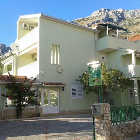 Apartmani Atila Damir Omiš Exterior foto