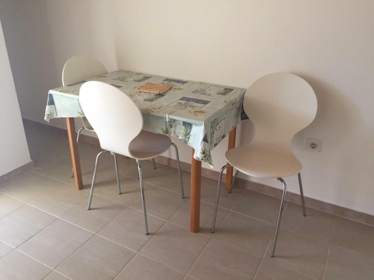 Apartmani Atila Damir Omiš Exterior foto