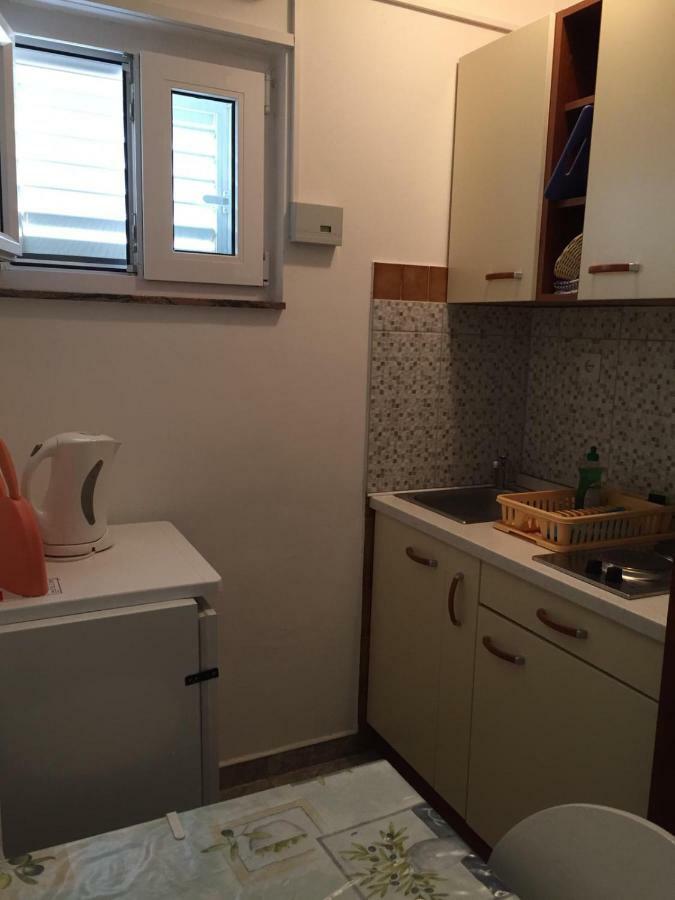 Apartmani Atila Damir Omiš Exterior foto